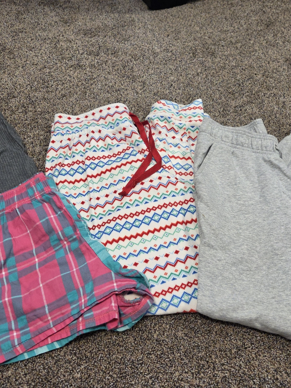 Ladies SMALL auden, Cosie, Wondershop, Patterned Red-Accented Pajama Pants